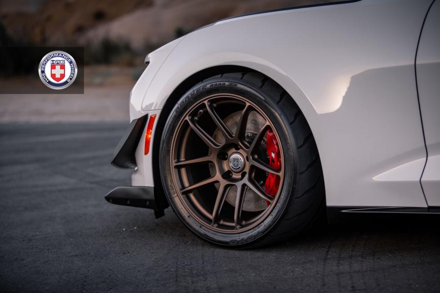 Детали экстерьера Chevrolet Camaro ZL1 1LE on HRE Wheels (RC104) 2018 года  (фото 4 из 12)